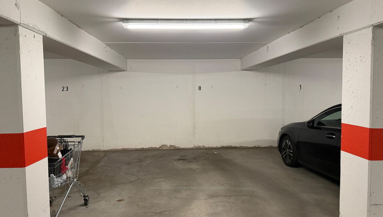 Tiefgaragenstellplatz