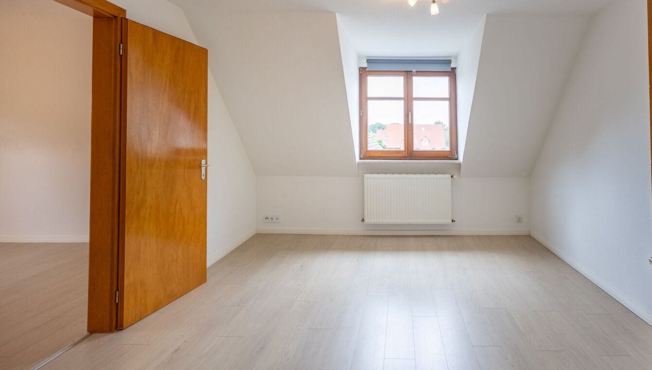 Whg. rechts Durchgangszimmer OG