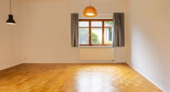 Whg. rechts Wohnen EG