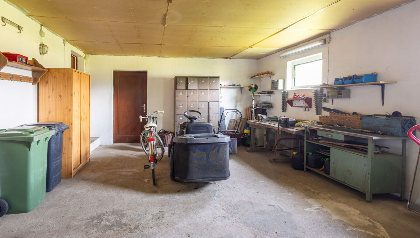 Garage mit Zugang zu Wohnhaus 