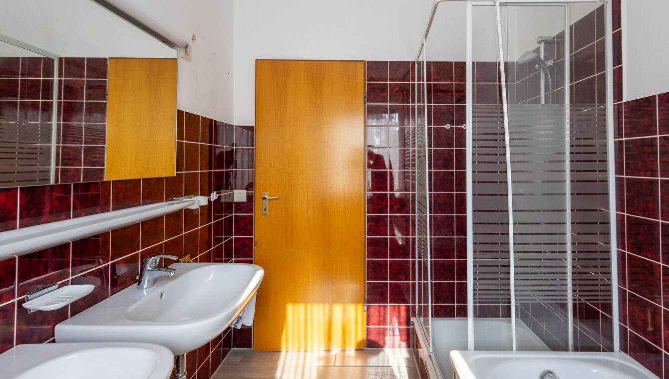 Badezimmer EG